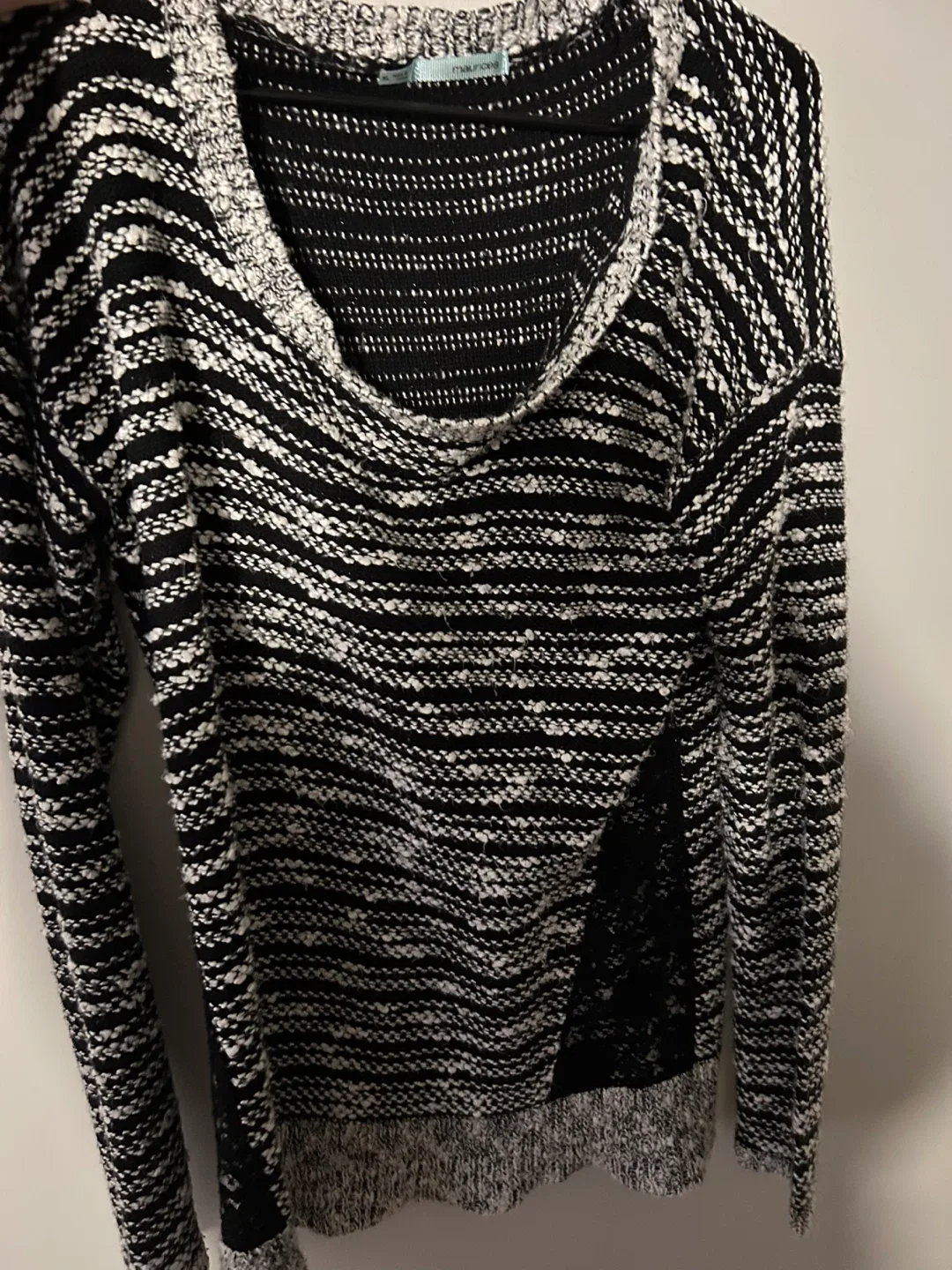 Women’s Sweaters image indicator(6)