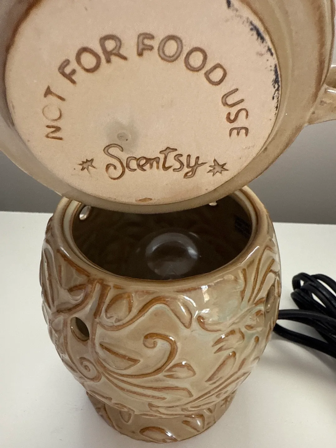 Big size Scentsy Wax Warmer - Beautiful design + 4 image indicator(3)