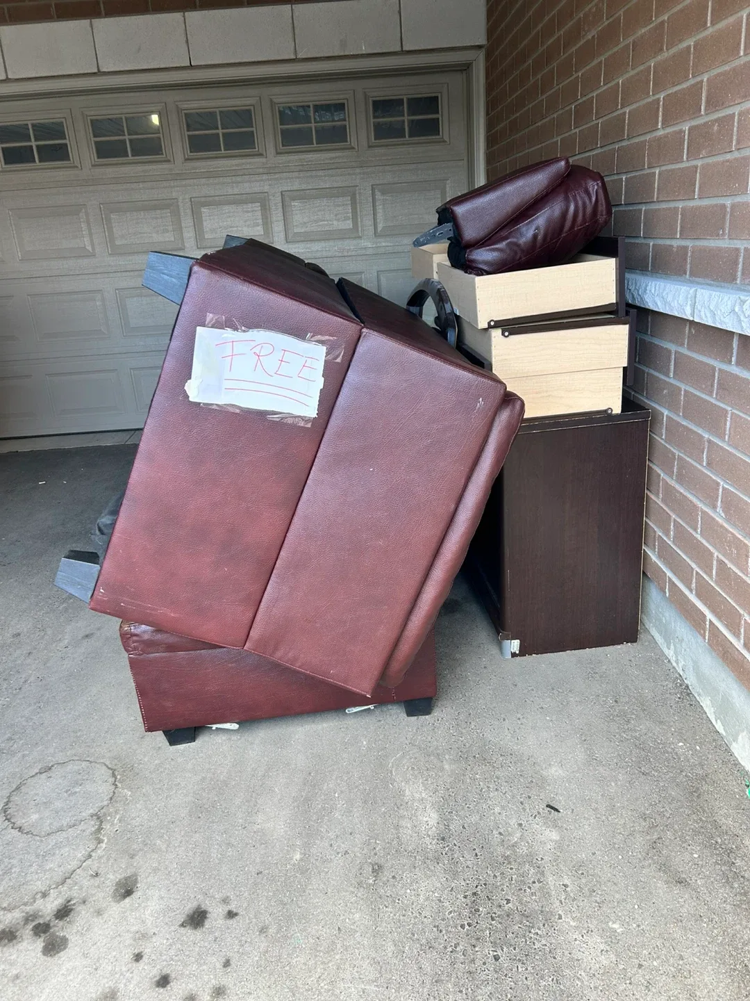 FREE: Brown Leather Furniture Set thumbnail