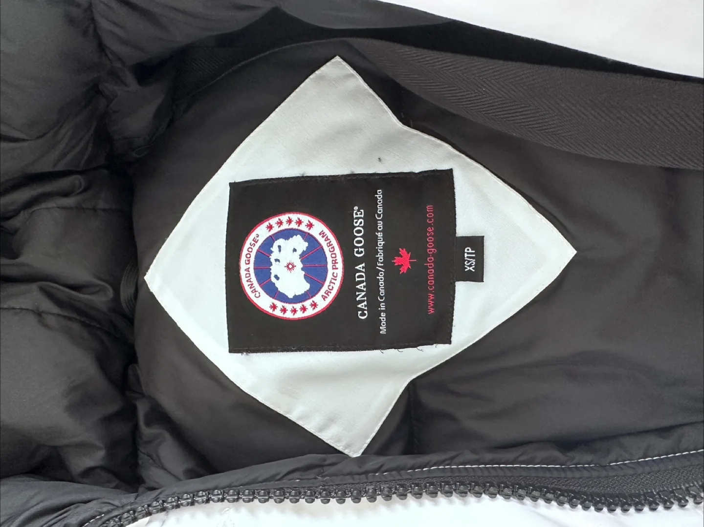 like new Canada Goose White Jacket XS woman image indicator(4)