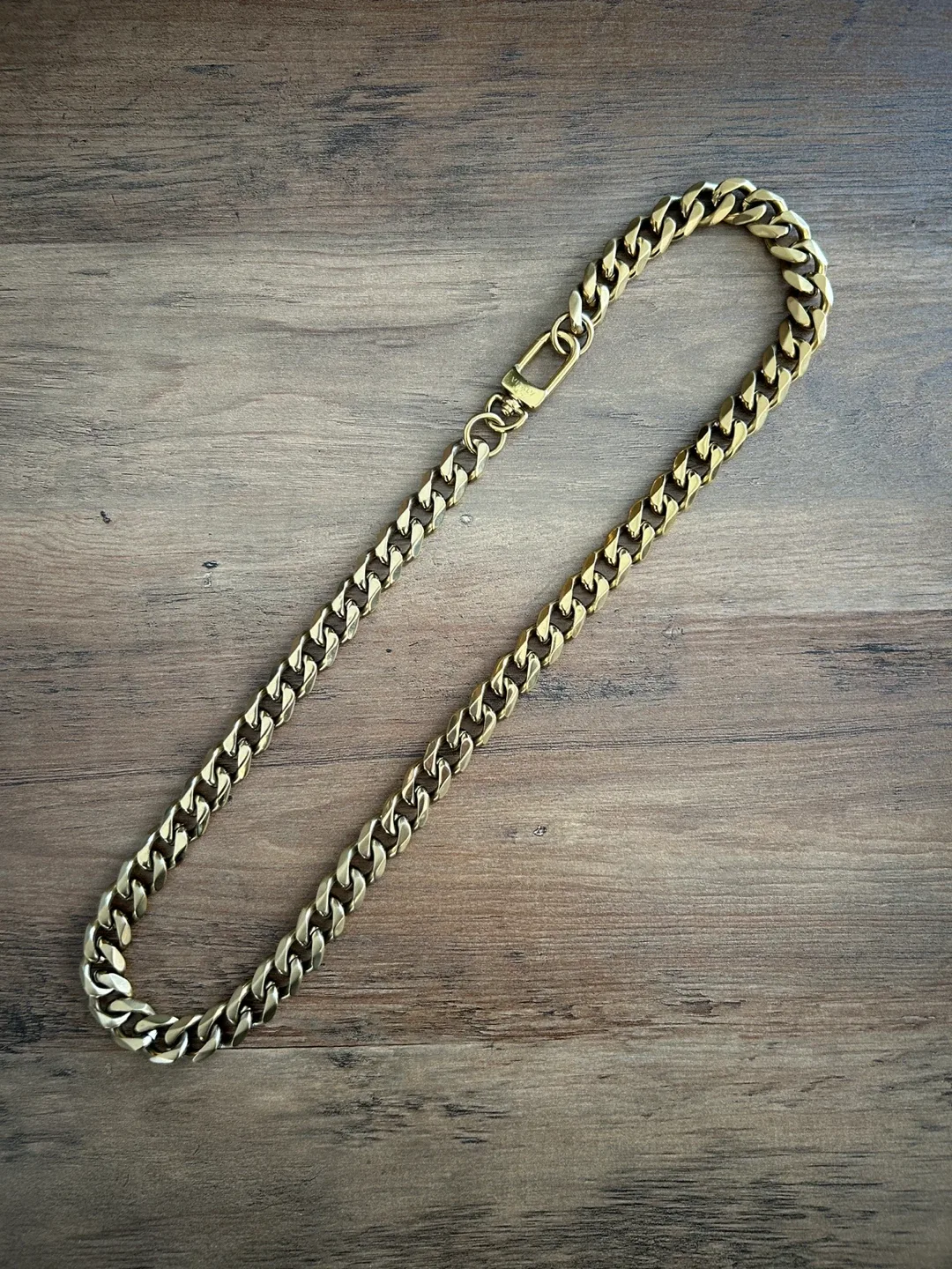 Vitaly Gold Chain 25” image indicator(3)