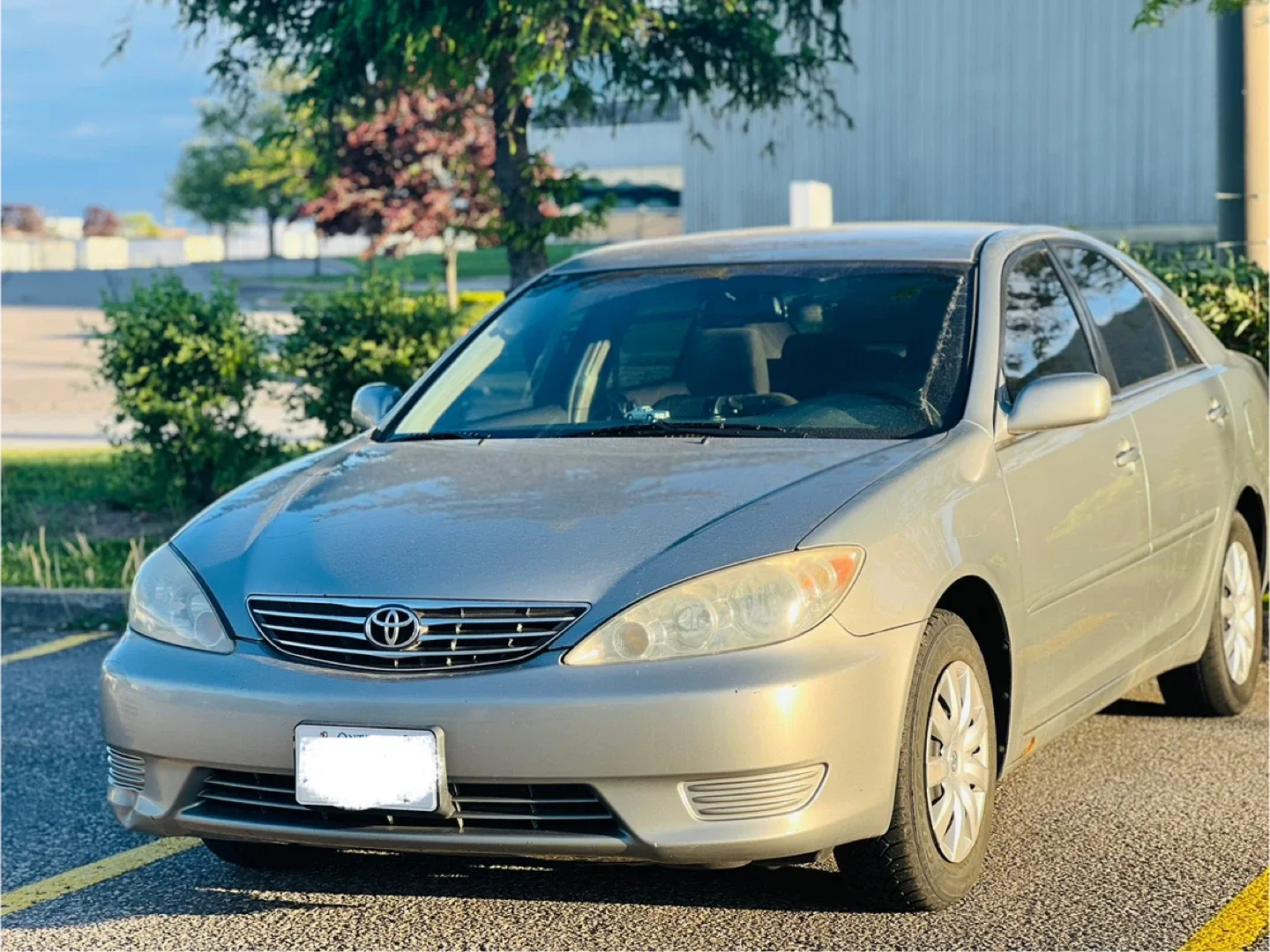 Toyota Camry Sedan - Silver image indicator(2)