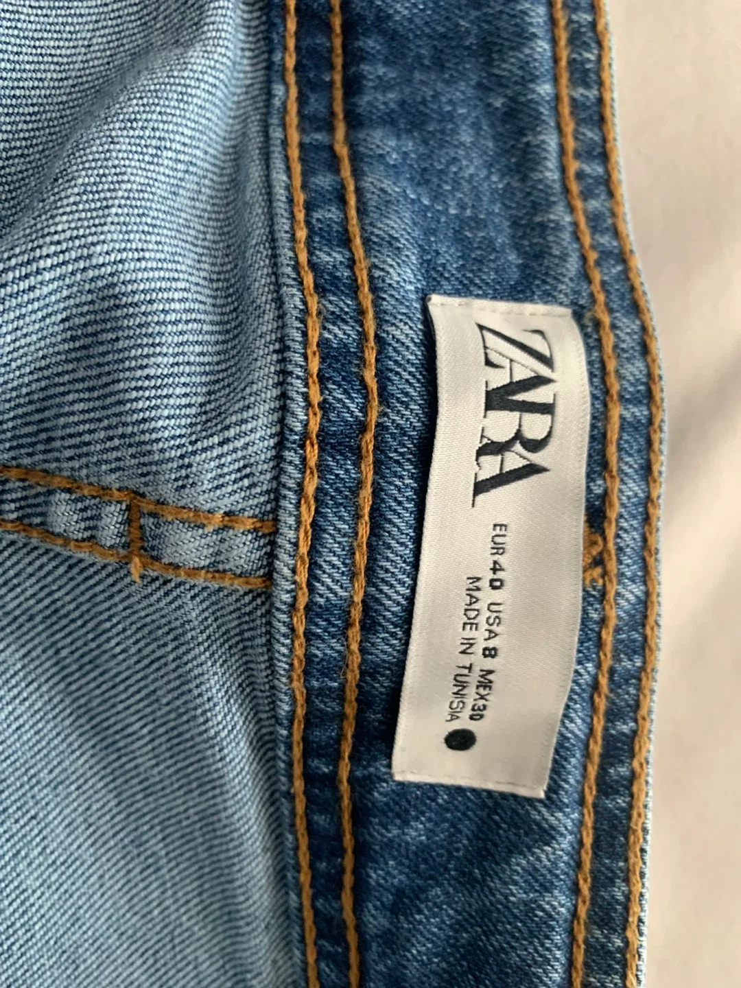 Zara Wide Leg Jeans - Size 8 image indicator(4)
