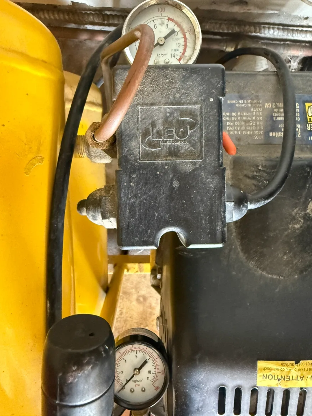 Power Fist Air Compressor image indicator(6)