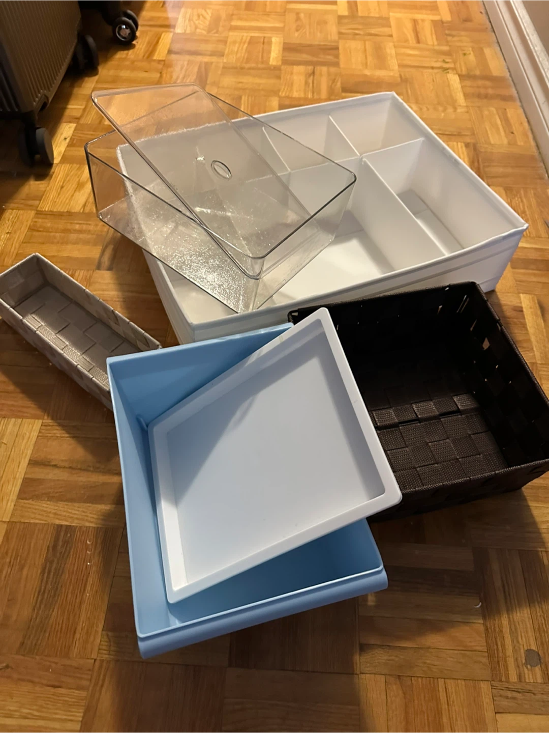 Various Storage Boxes – Clear, Plastic & Woven