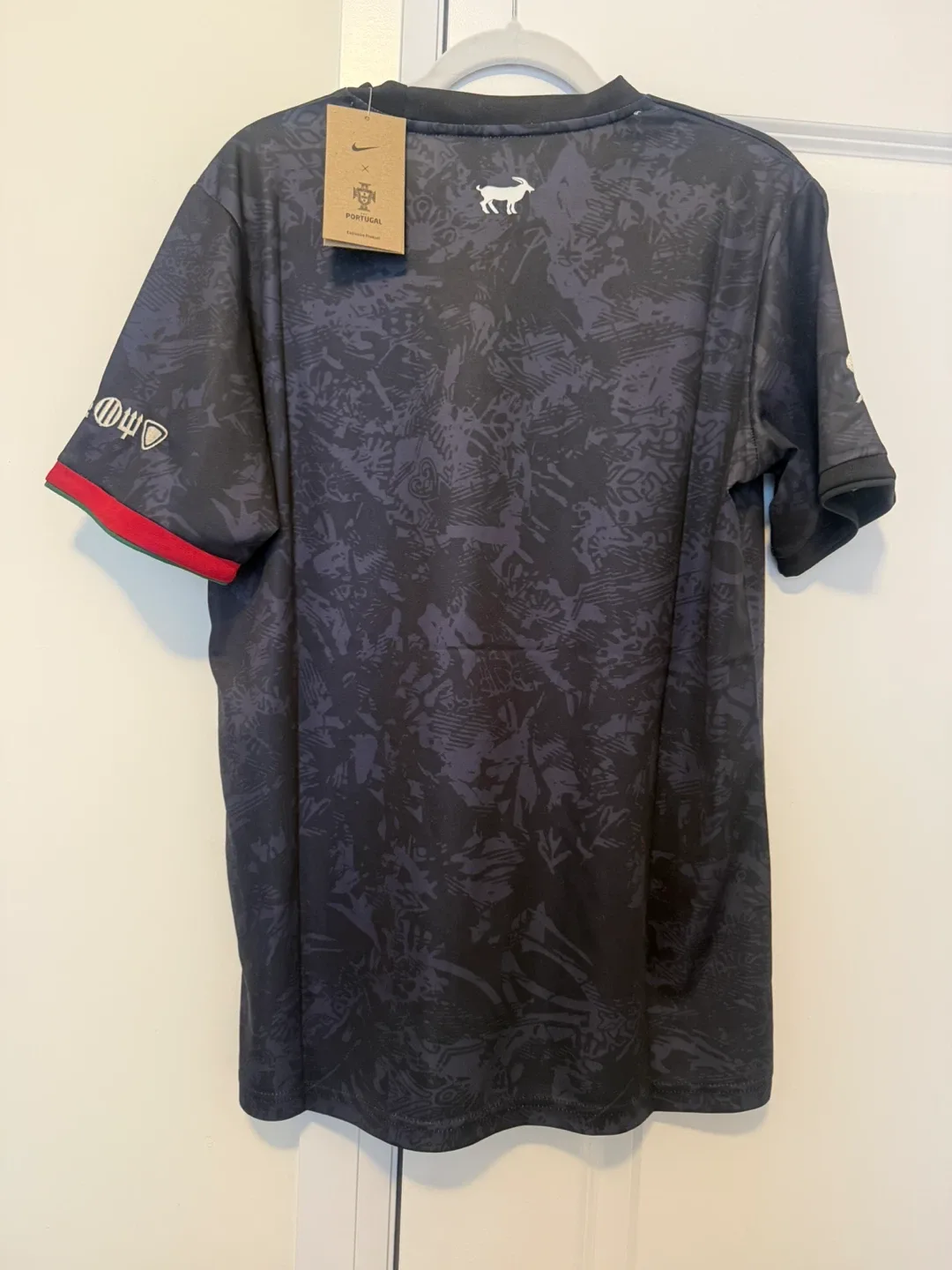 BNWT Portugal Special Edition The Siu Goat Jersey Size S image indicator(8)