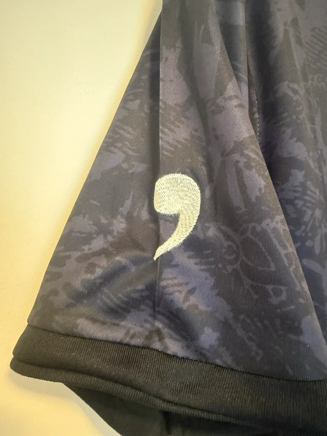 BNWT Portugal Special Edition The Siu Goat Jersey Size S image indicator(6)