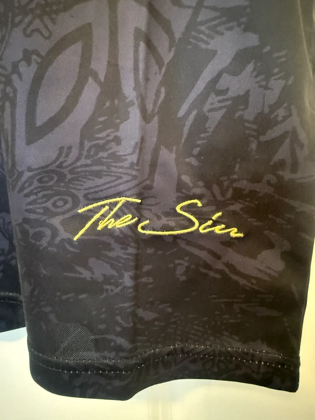 BNWT Portugal Special Edition The Siu Goat Jersey Size S image indicator(3)