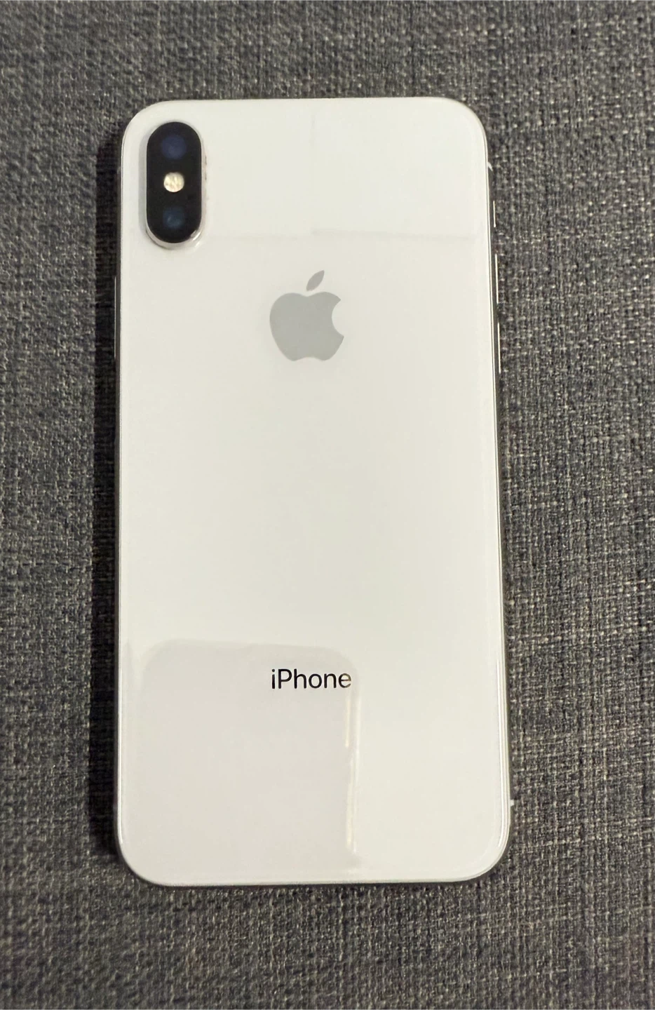 Apple iPhone X - 64GB Like New - photo 2