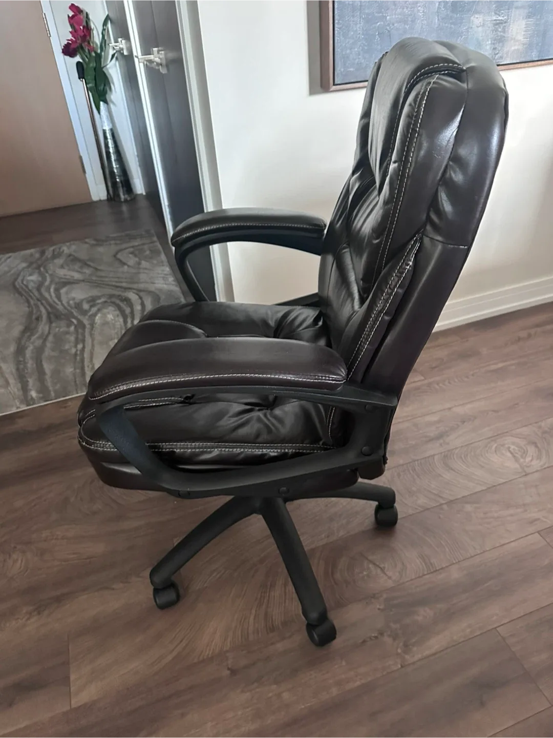 Brown Leather Office Chair image indicator(4)