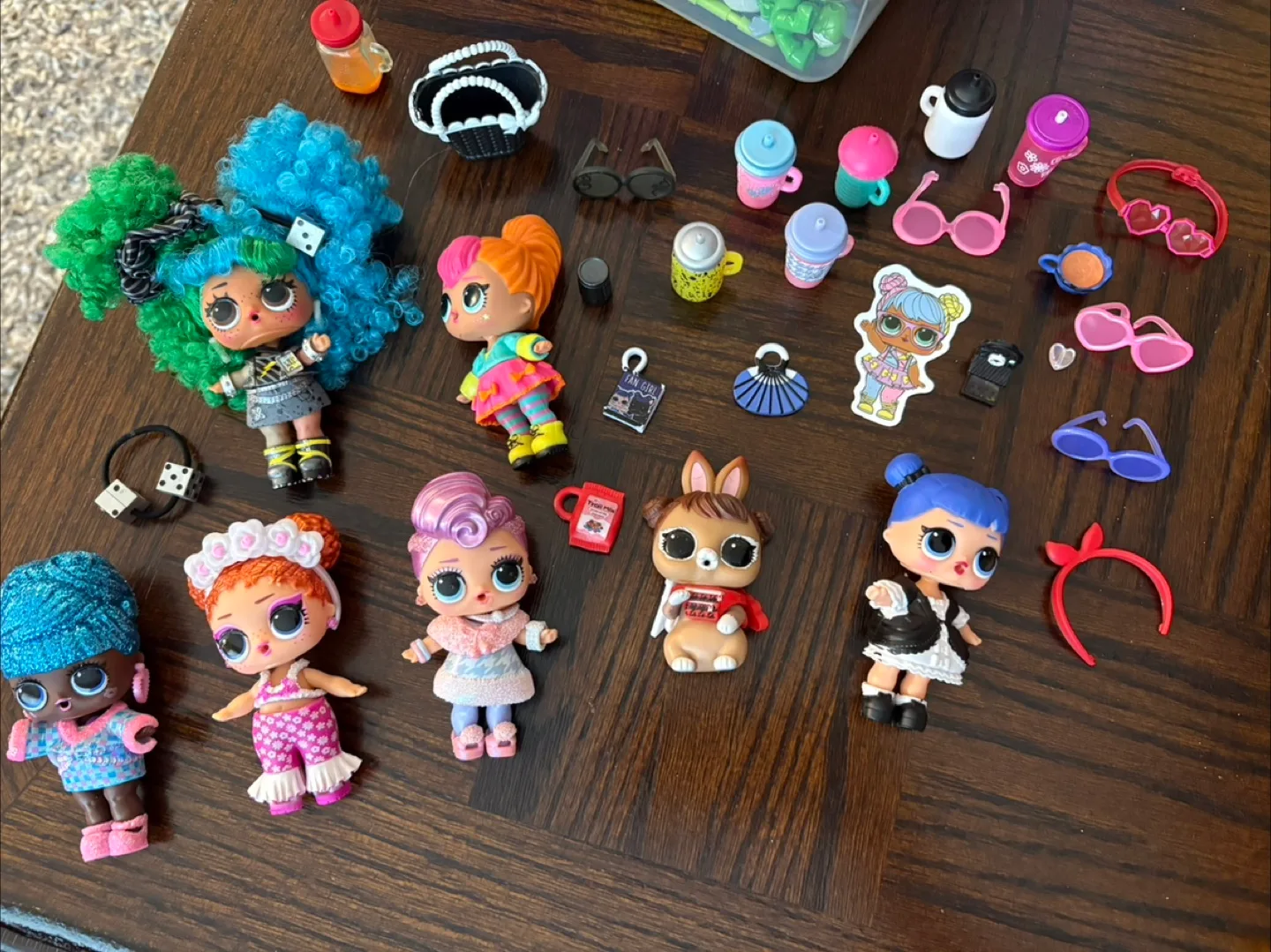 LOL Surprise! Dolls & Accessories thumbnail