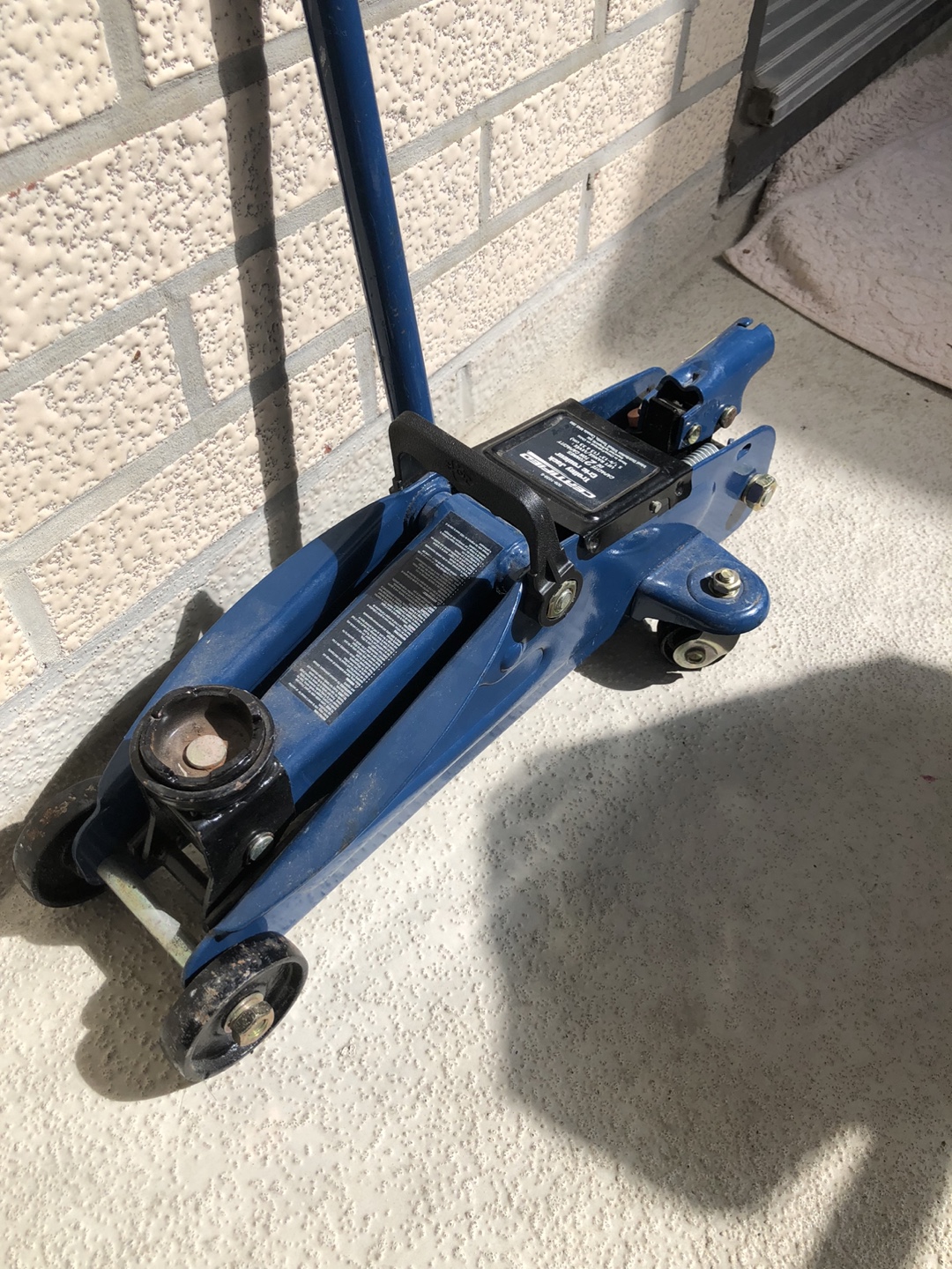 Certified 2-Ton Floor Jack - Blue - photo 2