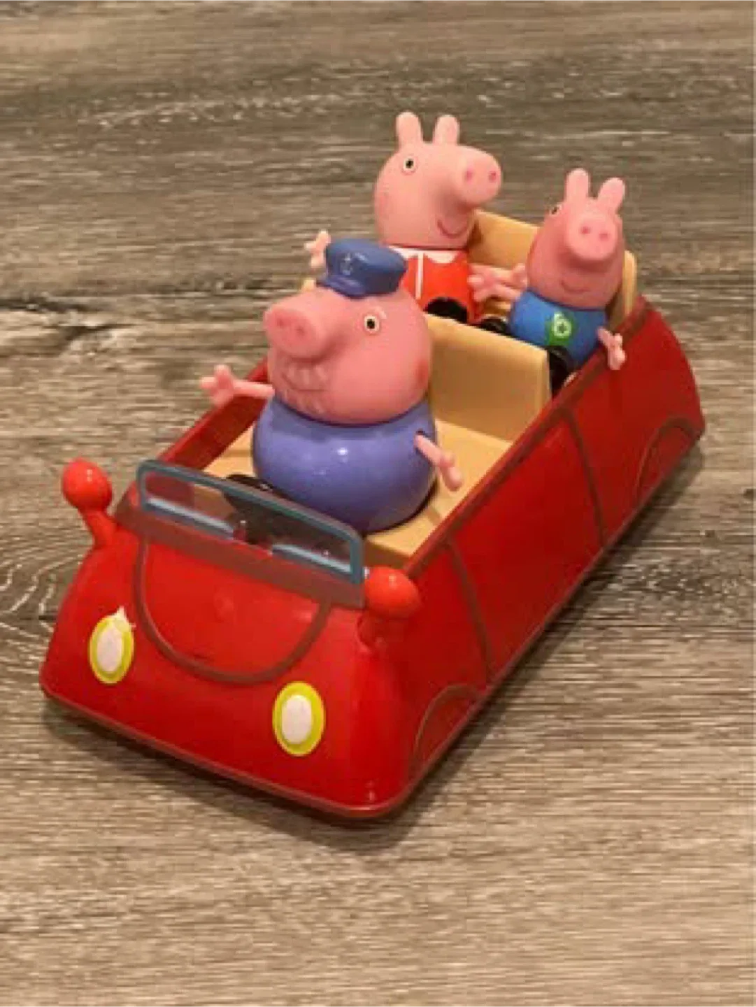 Peppa Pig Red Car with 3 Figures thumbnail