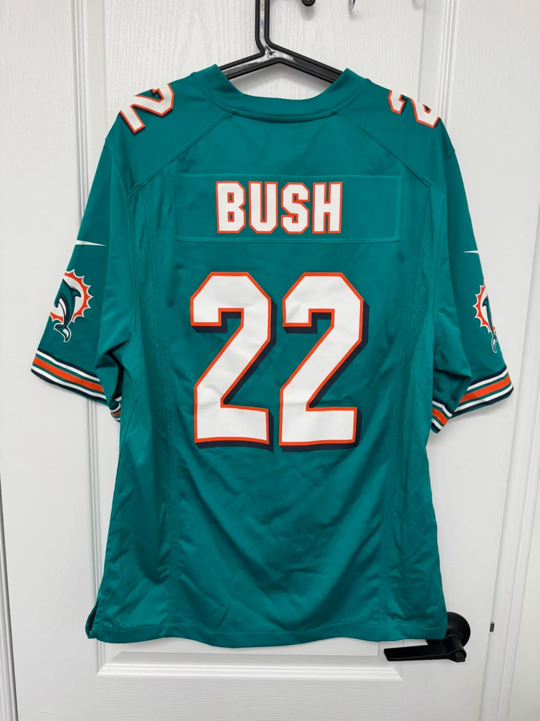 Miami Dolphins Reggie Bush #22 Jersey - Size M image indicator(2)