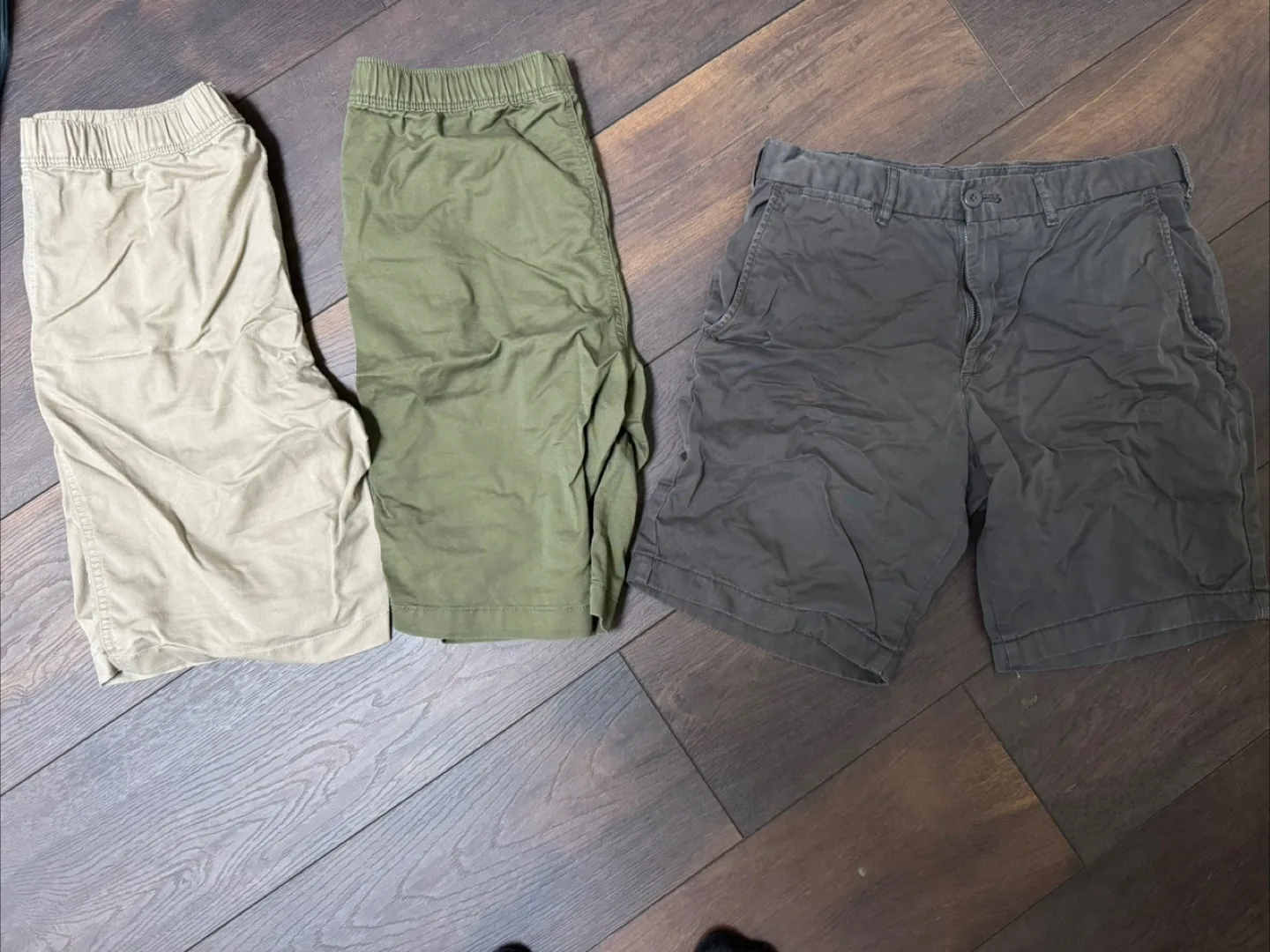 Uniqlo Men’s shorts size M thumbnail