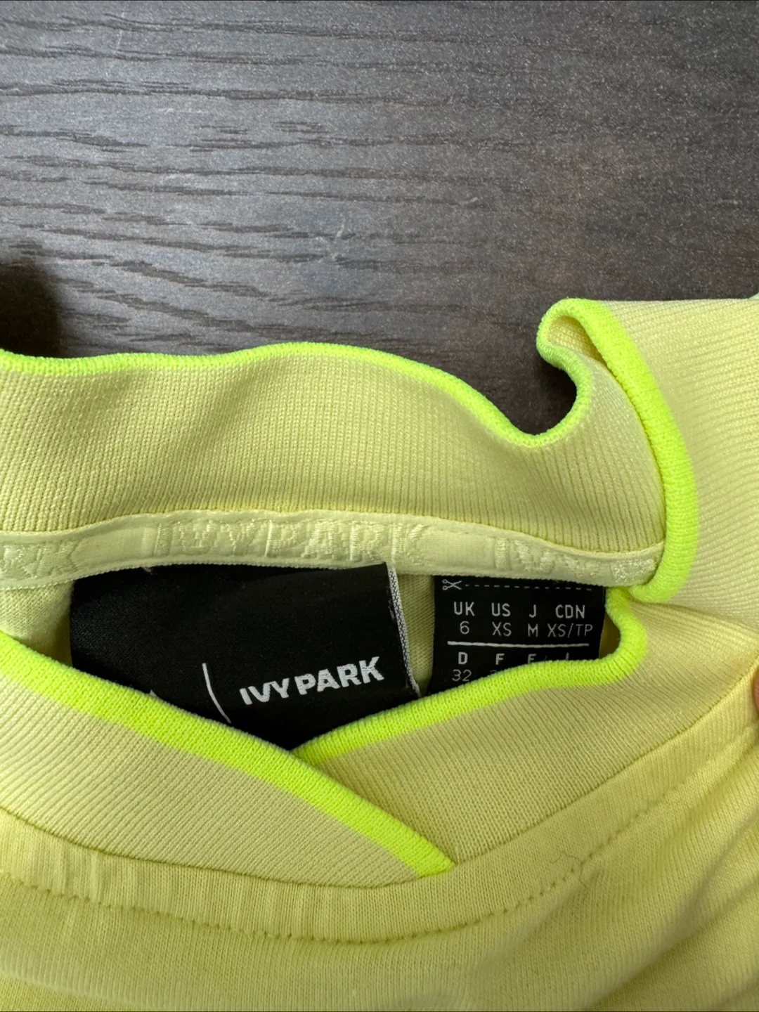 Ivy Park x Adidas Crop Top - Size XS image indicator(3)