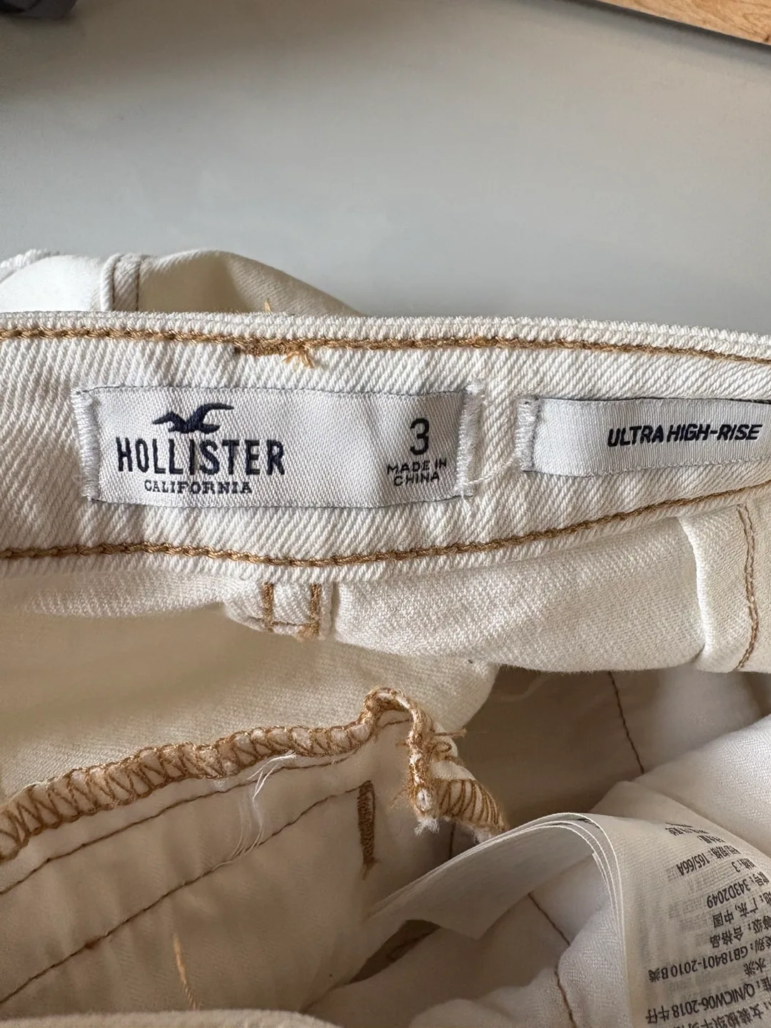 Hollister White Denim Skirt - Size 3 image indicator(2)
