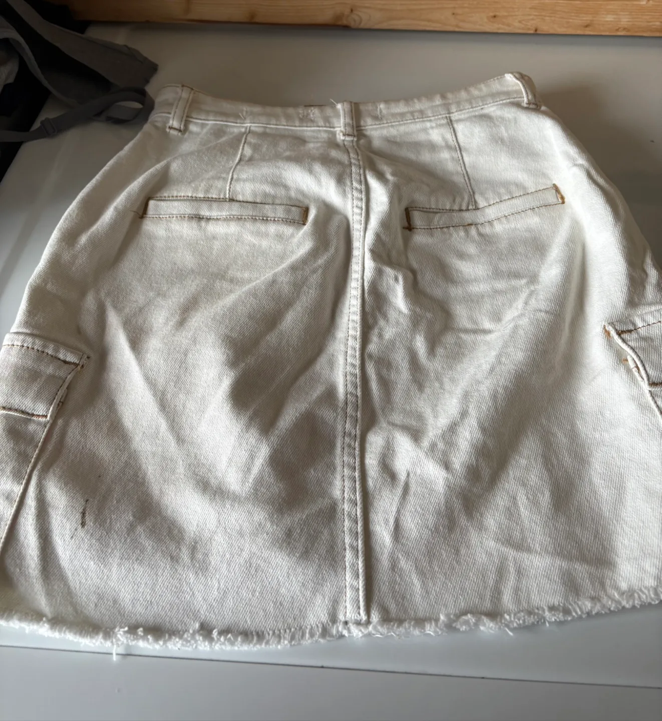 Hollister White Denim Skirt - Size 3 image indicator(5)