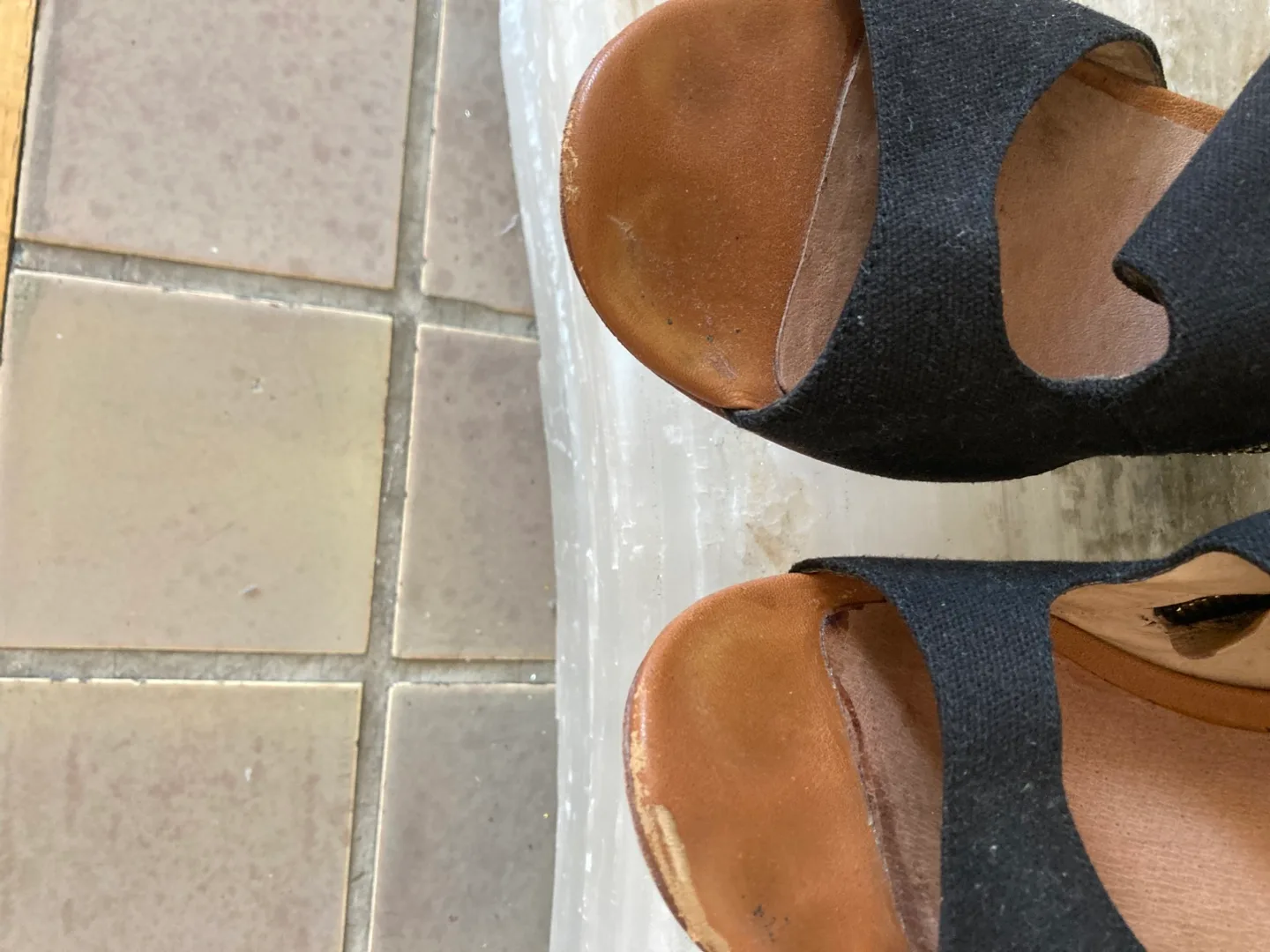 Matt Bernson Wedge Sandals 10M image indicator(9)