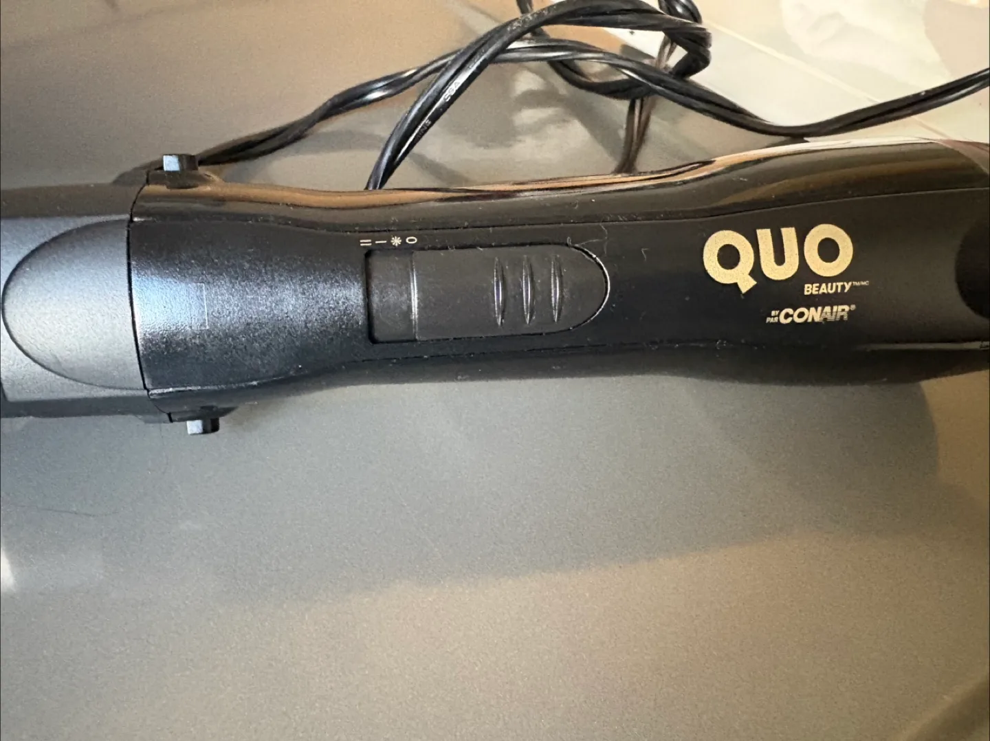 Quo Beauty by Conair Hot Air Brush image indicator(2)