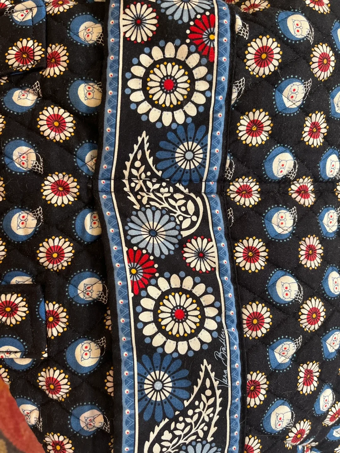 Vera Bradley Black & Navy @ Maroon Dufflebag image indicator(5)