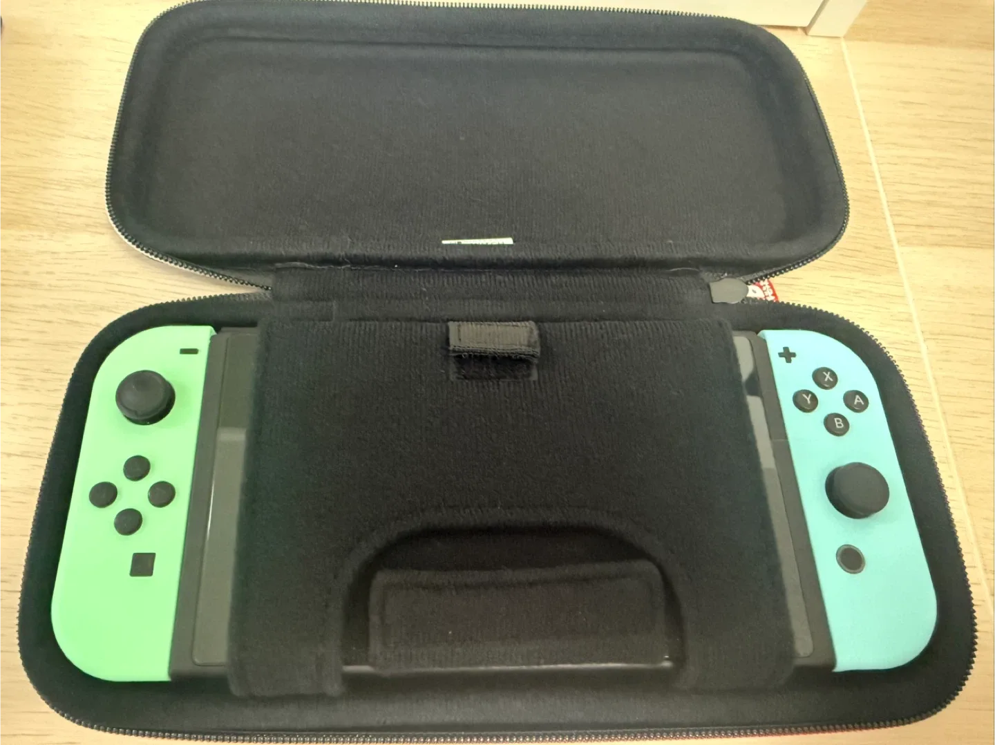 Nintendo Switch Animal Crossing Edition (Gently Used) image indicator(5)