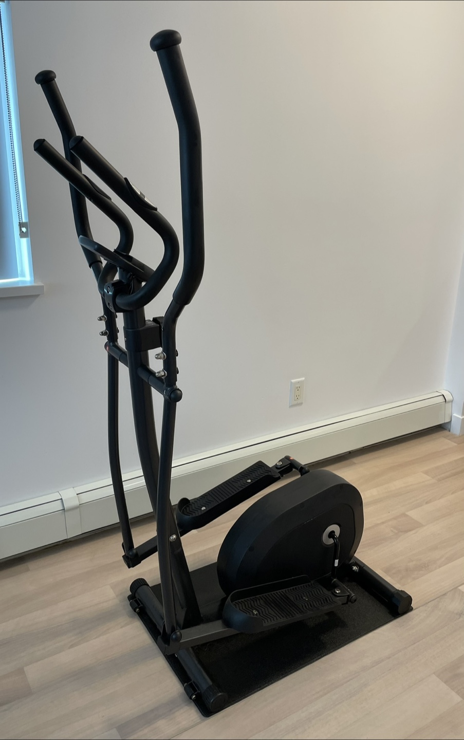 Sunny Health & Fitness SF-E905 SMART Elliptical