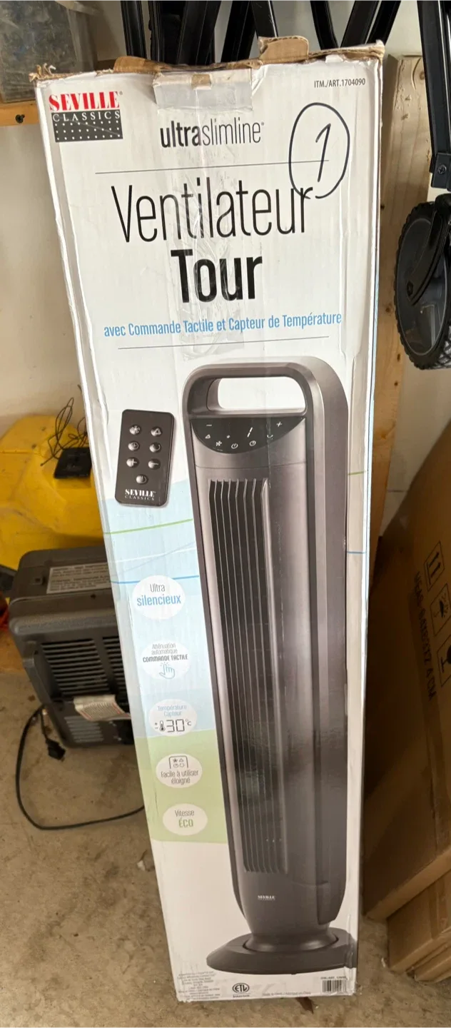 Seville Classics UltraSlimline Tower Fan with Remote image indicator(3)