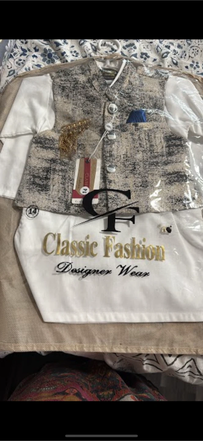Classic Fashion Designer Wear - Size 14