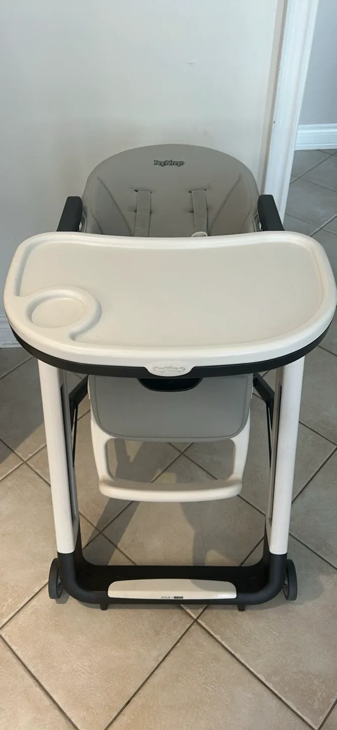 Peg Perego Siesta High Chair - Grey image indicator(7)