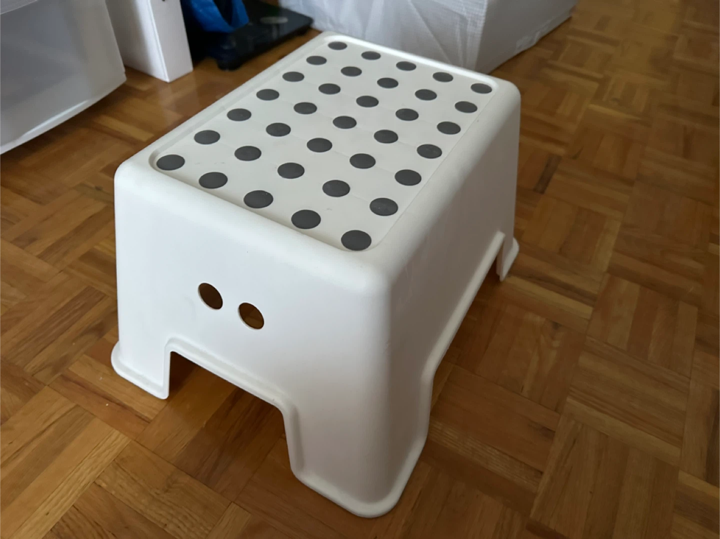 IKEA BOLMEN White Step Stool - photo 2