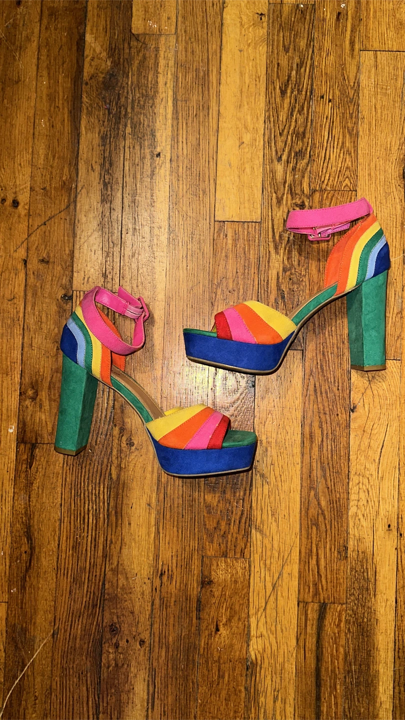 Bamboo vintage Rainbow Heels