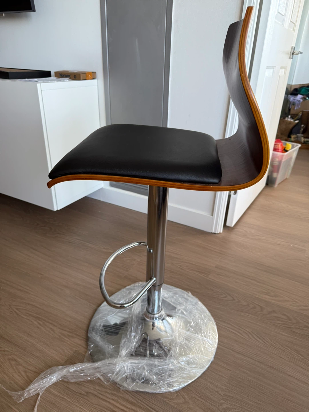 Adjustable Height Bar Stool - photo 4