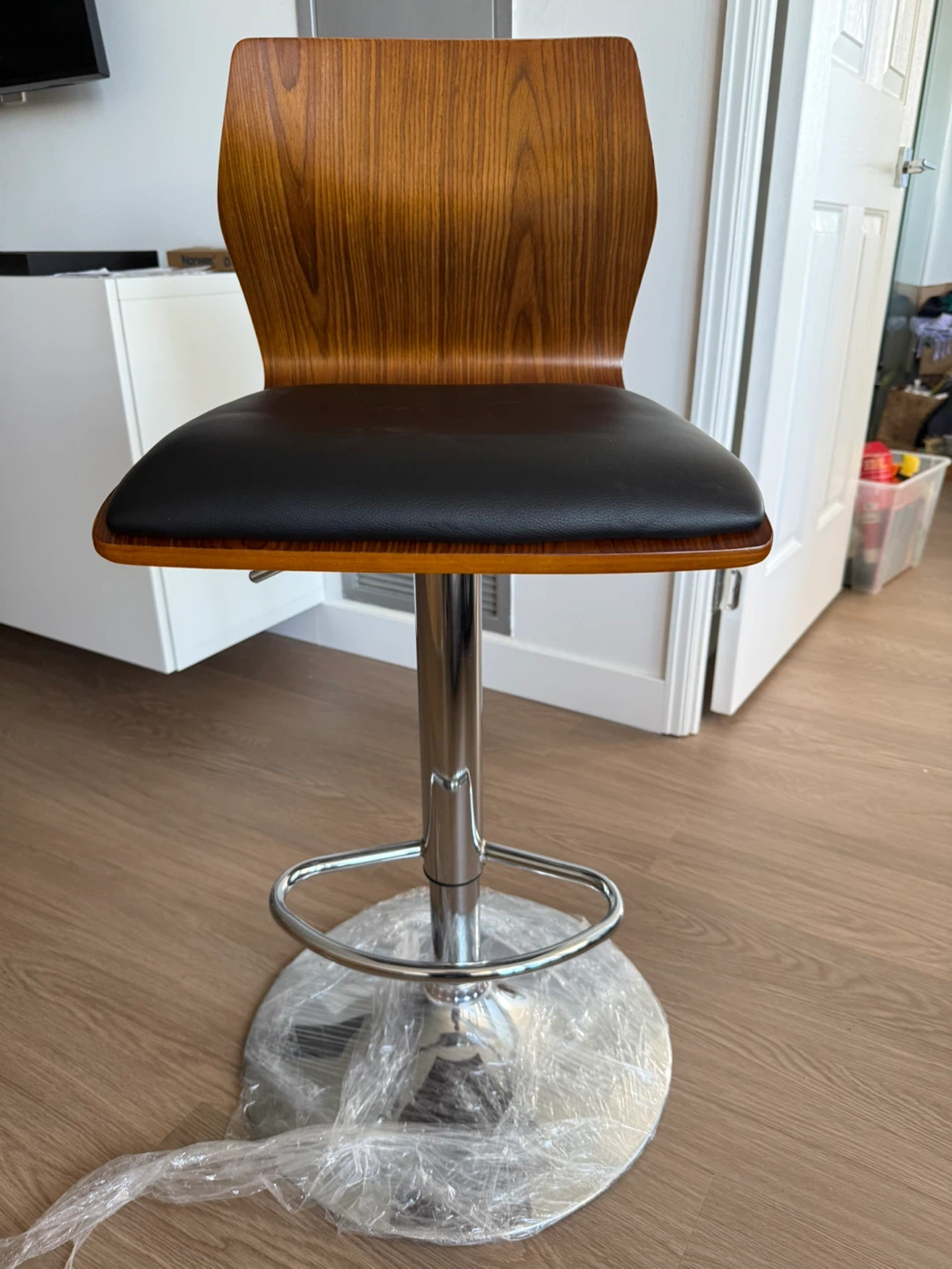 Adjustable Height Bar Stool