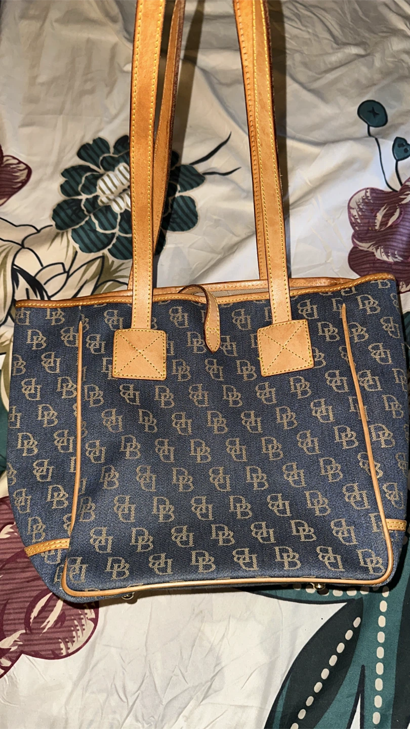Dooney & Bourke Denim Signature Tote Bag - photo 3