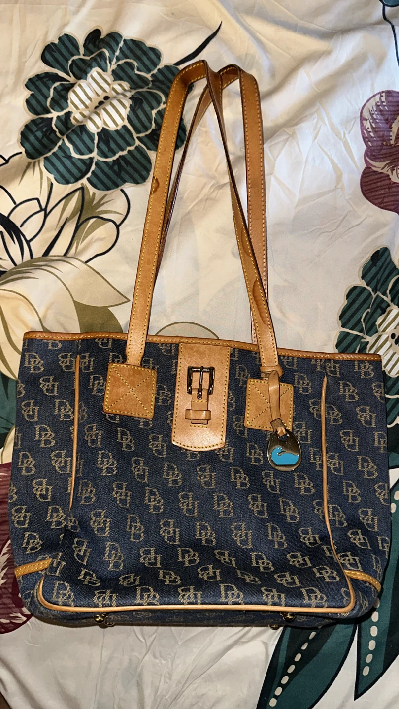 Dooney & Bourke Denim Signature Tote Bag - photo 4