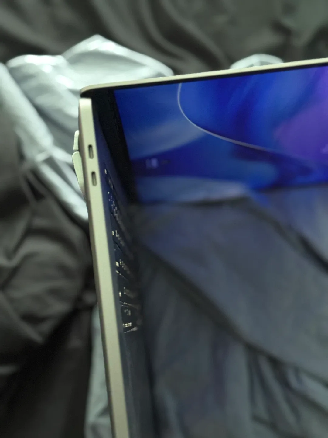 MacBook Pro image indicator(4)