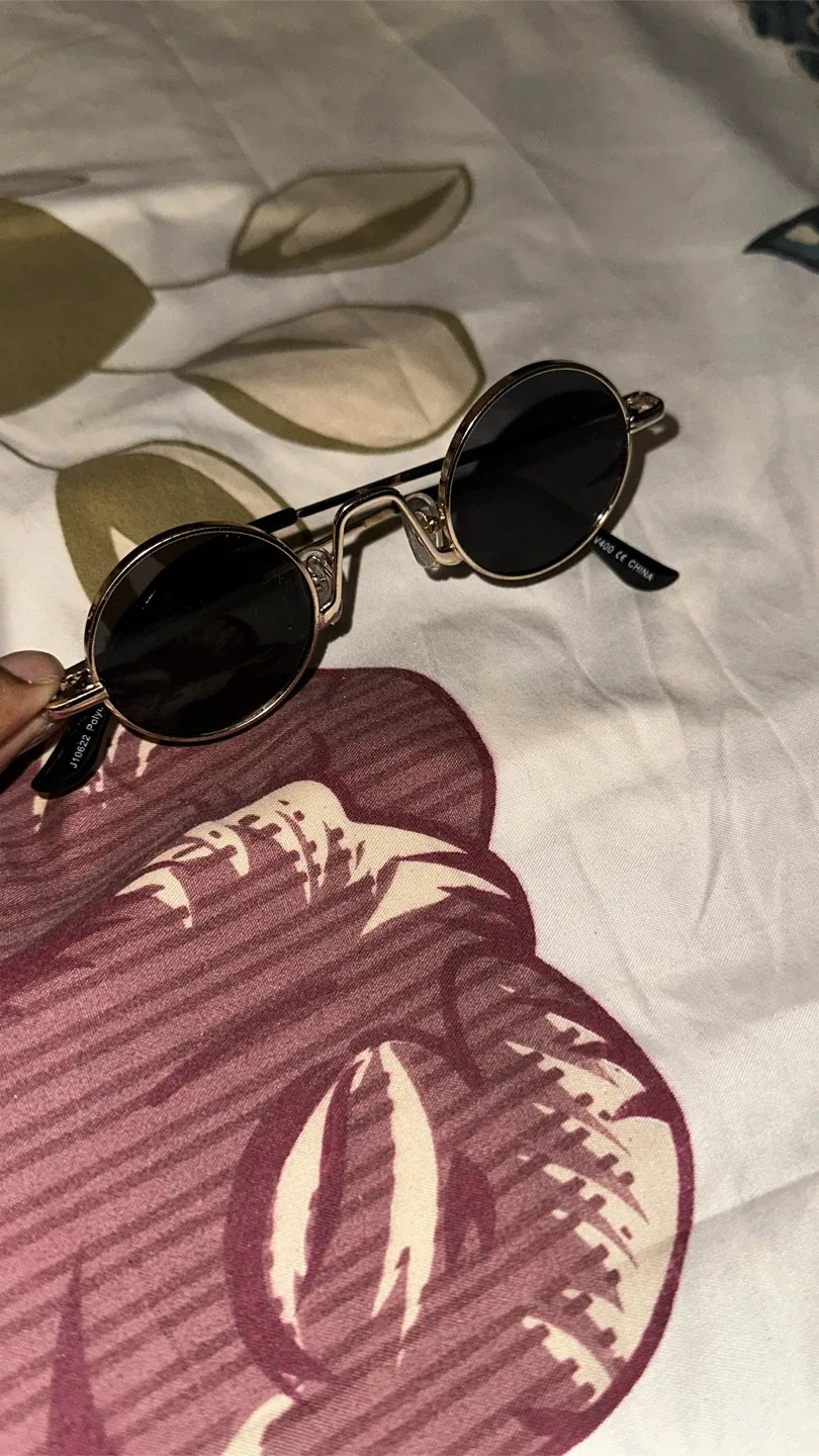 Retro Round Frame Sunglasses - Gold Frame image indicator(2)