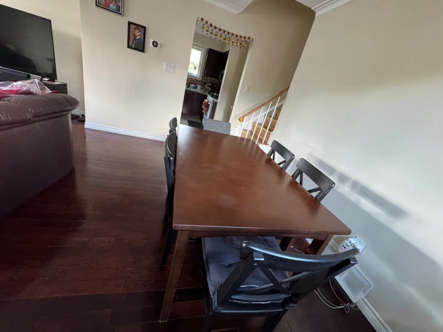 Dining Table for 6 - Brown image indicator(2)
