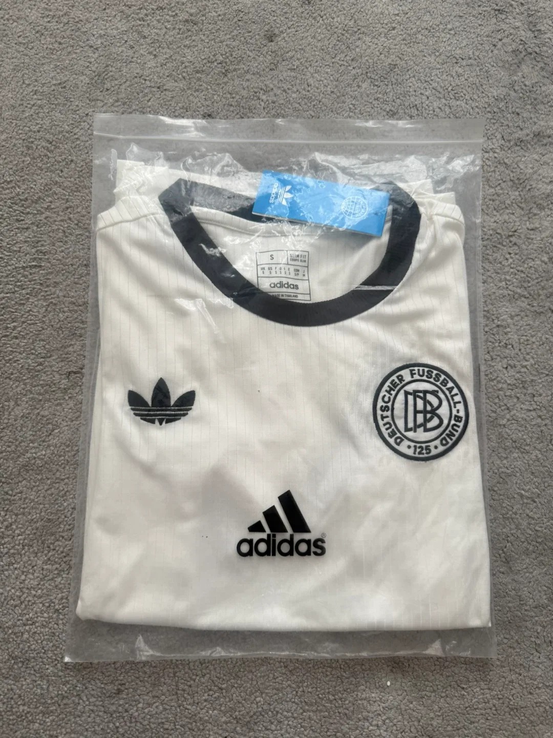 BNWT Germany 125th Anniversary Special Edition Jersey Size S image indicator(6)