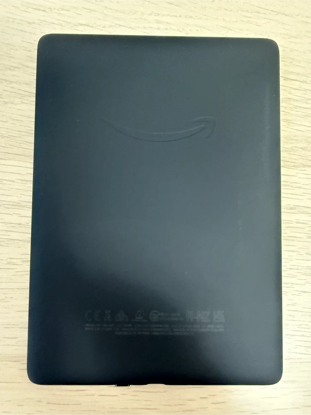 Kindle Paperwhite Signature Edition 11th Gen (Gently Used) image indicator(3)