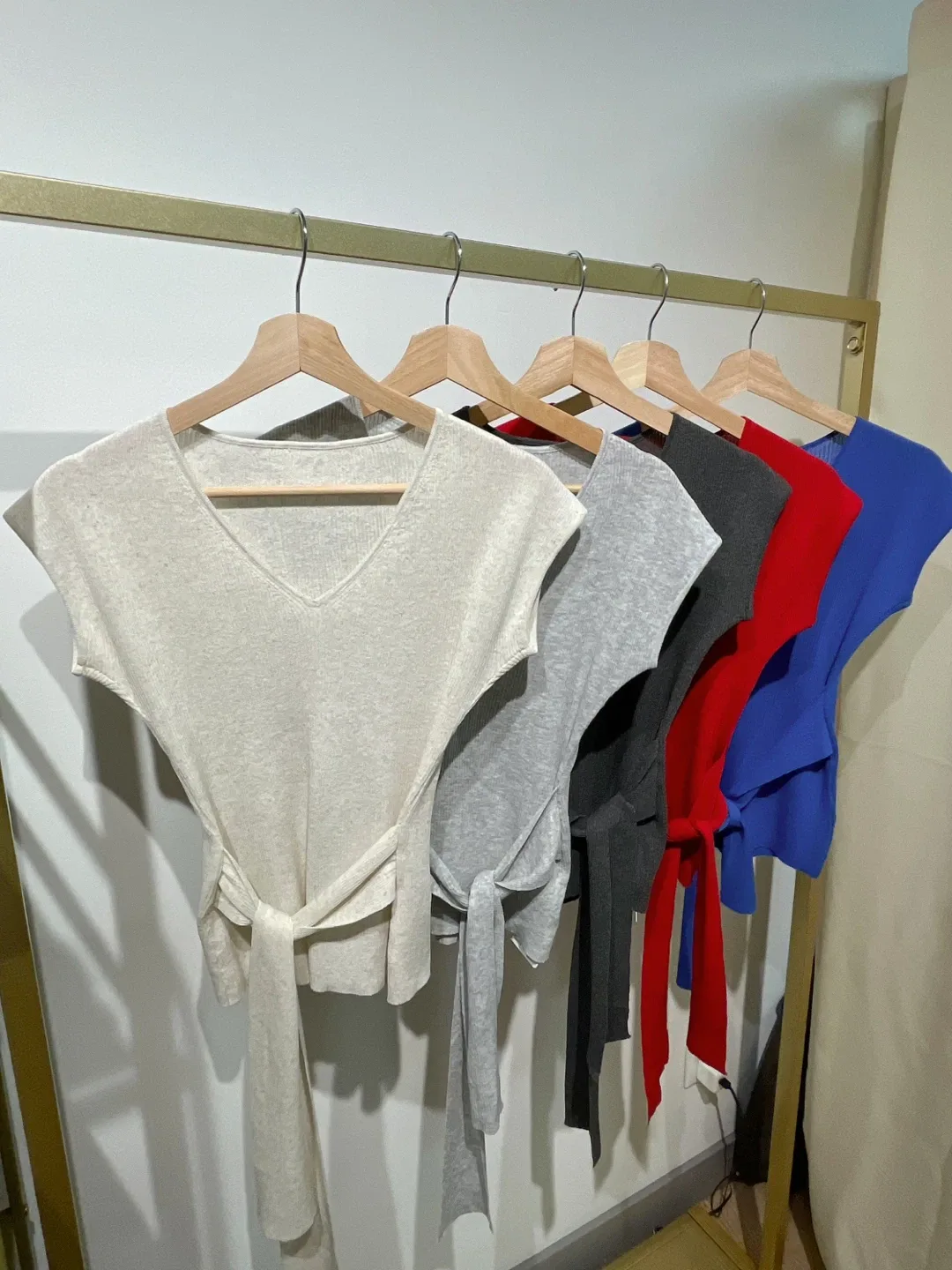 Women’s V neck top with belt thumbnail