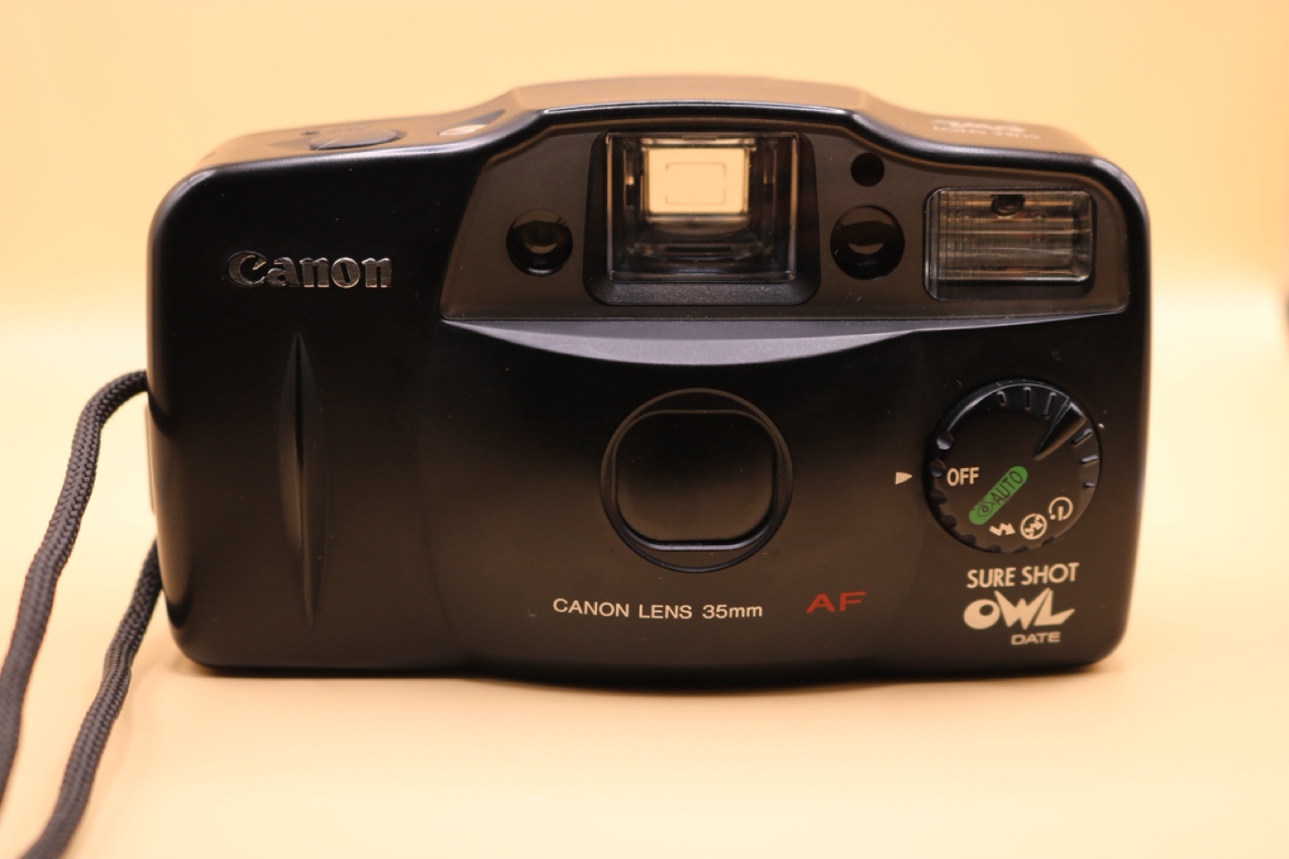 Canon Sure Shot Owl Date 35mm Film Camera