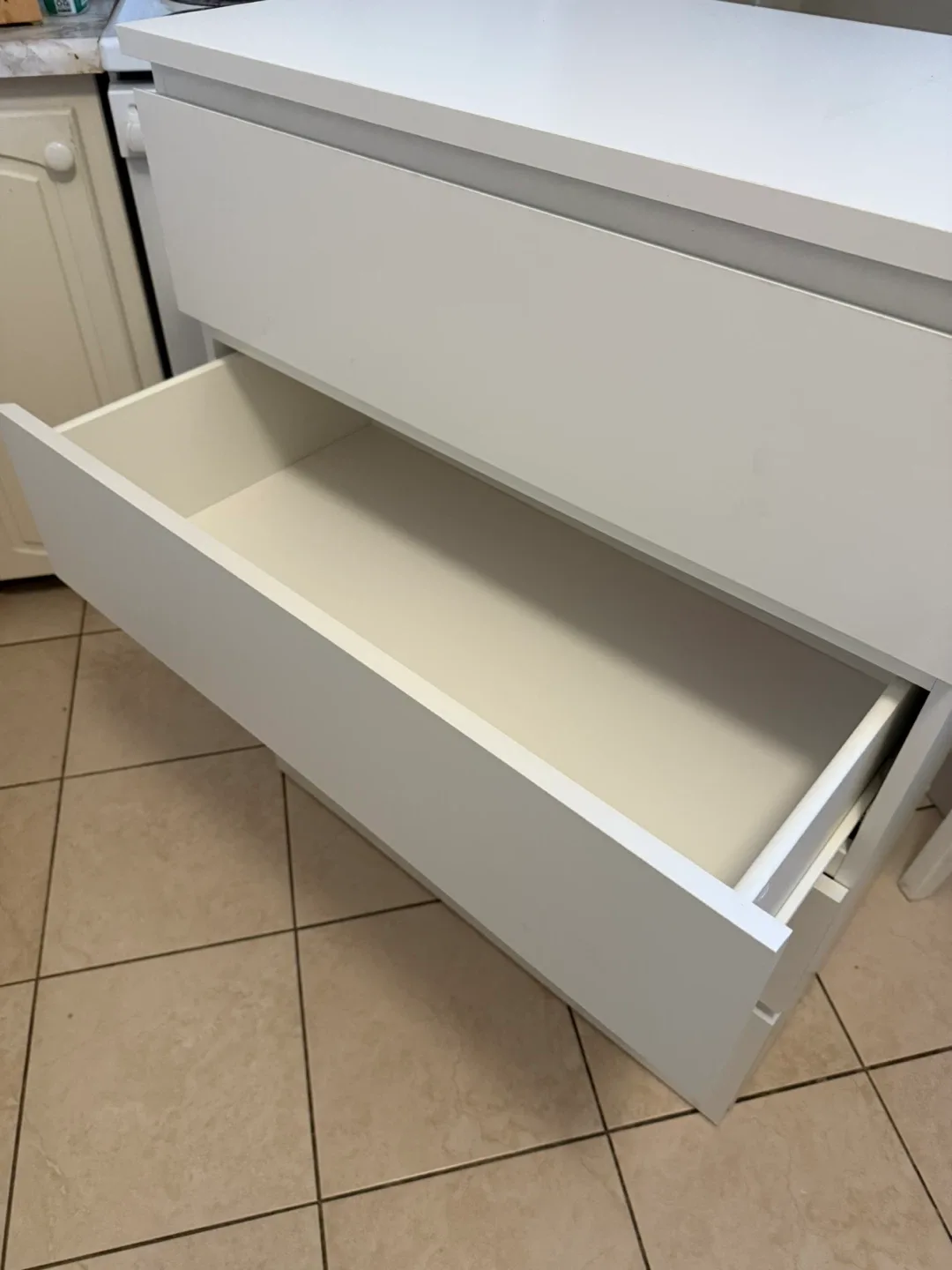 White IKEA Malm Dresser image indicator(2)