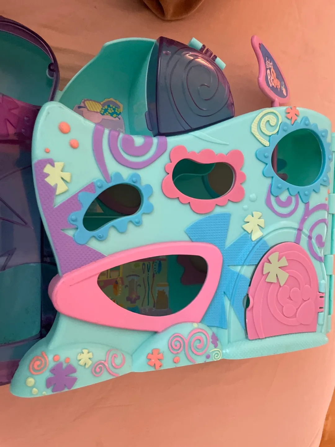 Littlest Pet Shop Playset thumbnail