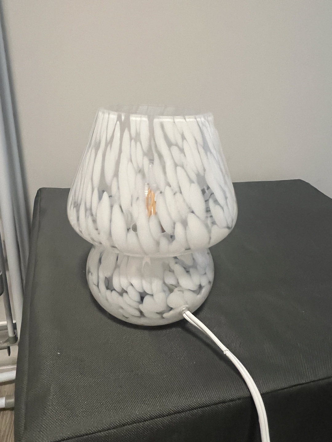 Mushroom Table Lamp - White & Black