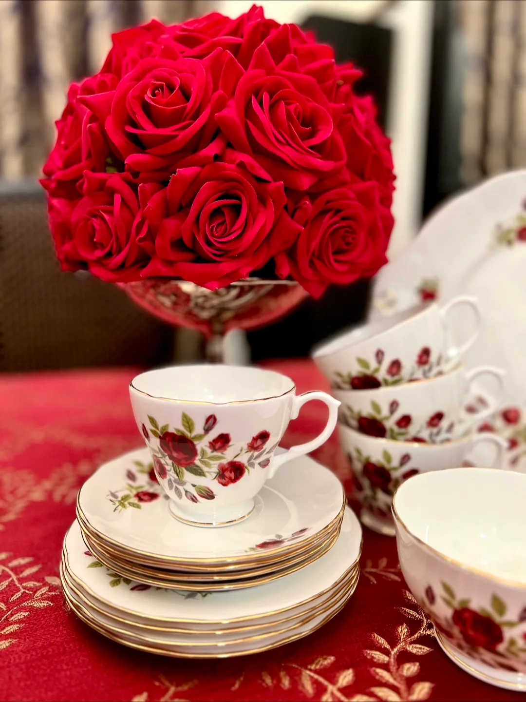 Duchess red rose teacup set for 4 image indicator(4)
