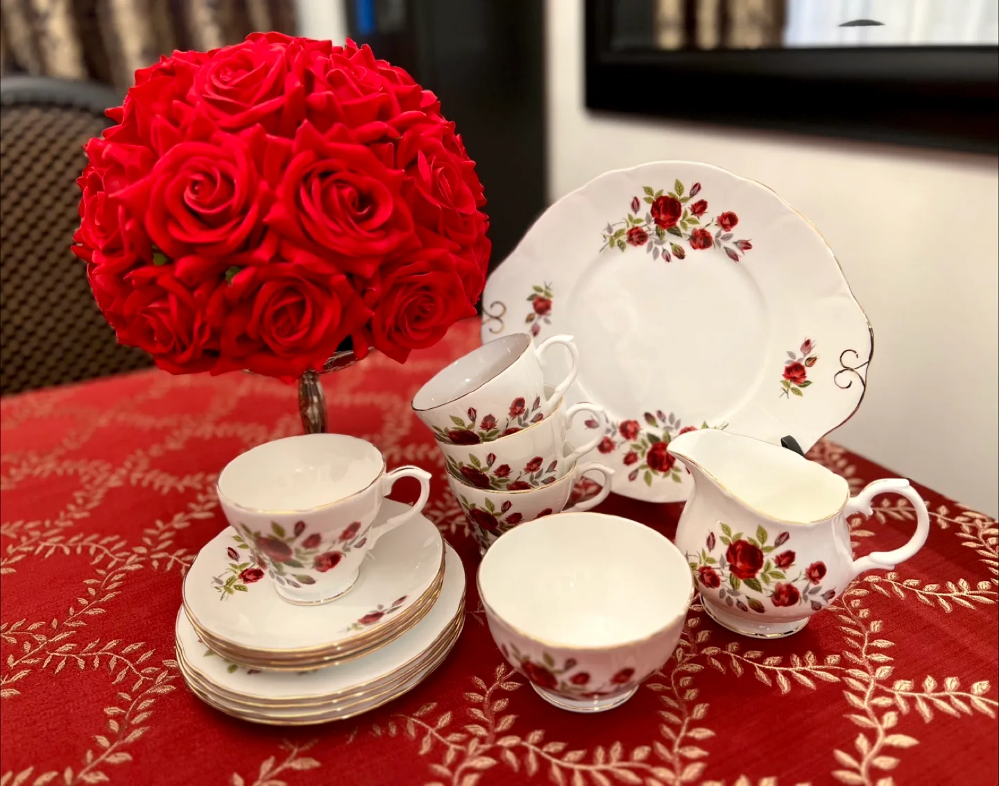 Duchess red rose teacup set for 4 image indicator(2)