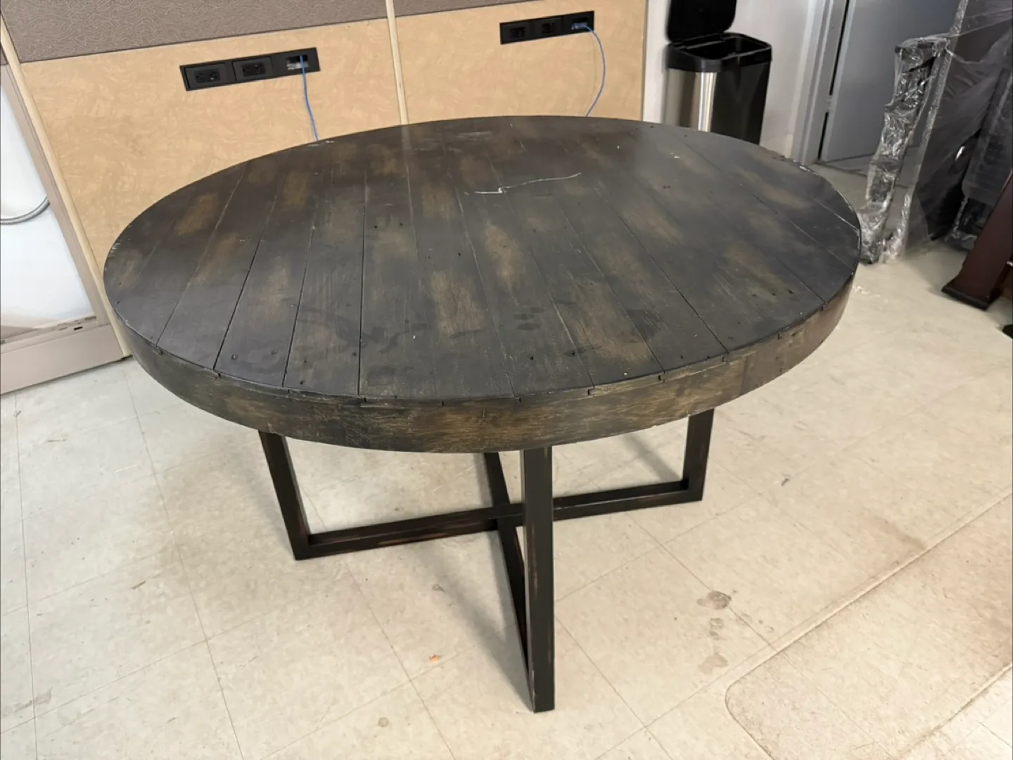 Round Wooden Dining Table thumbnail