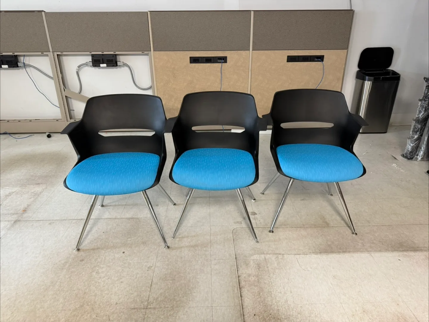 Office Chair - Black & Blue thumbnail